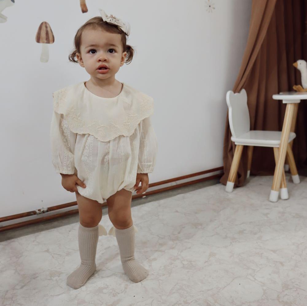 Drina részletes body  krémszínű