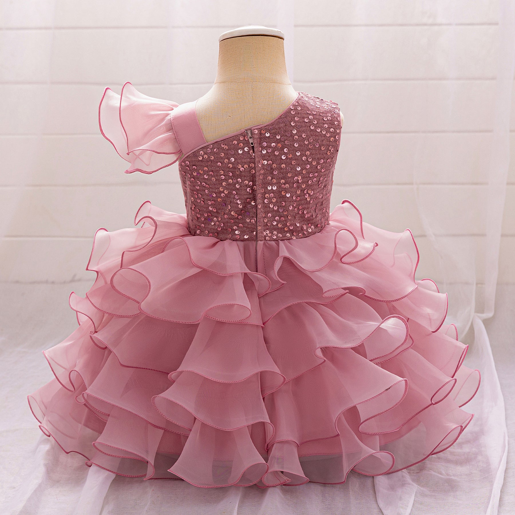 Rochie cu detalii Liela Roz