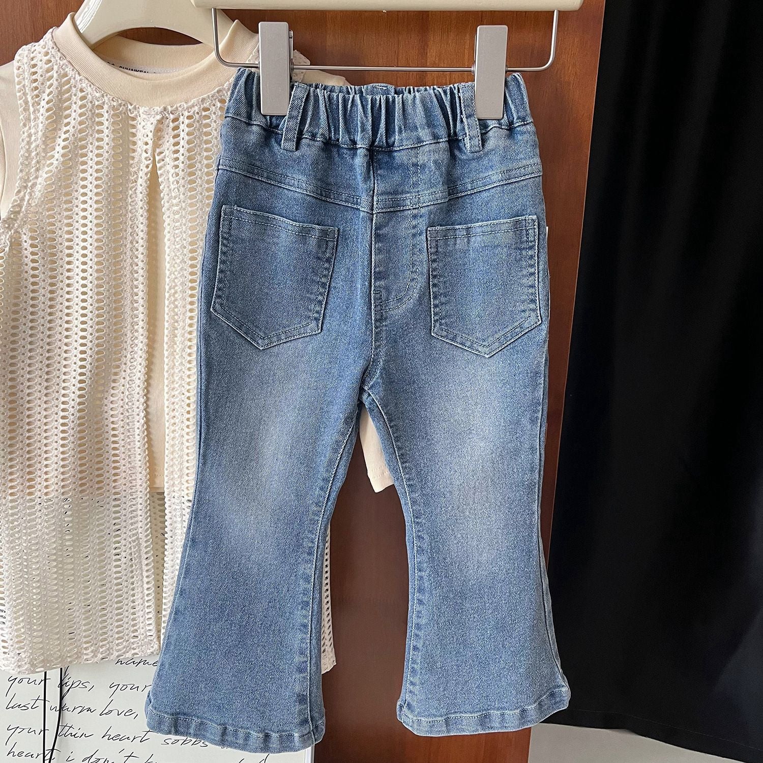 Set din trei piese Lyas