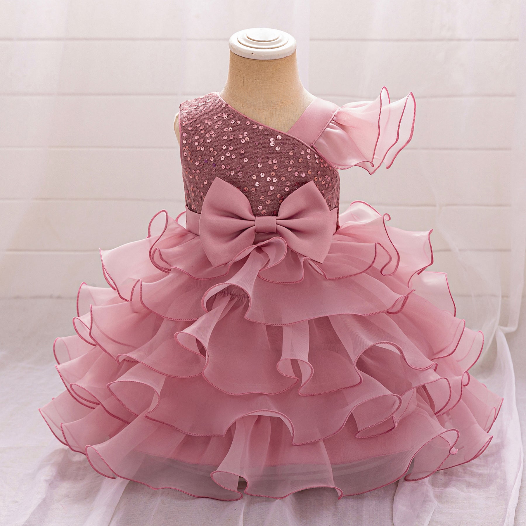 Rochie cu detalii Liela Roz