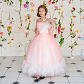 Lavya rózsaszín ruha részletekkel