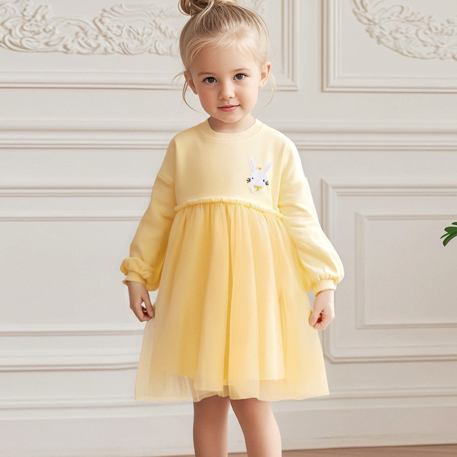 Binira sárga részletekkel ellátott ruha