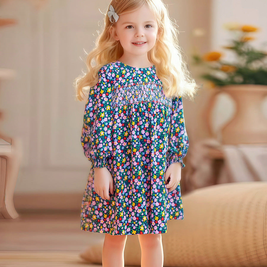 Alya részletekkel ellátott ruha