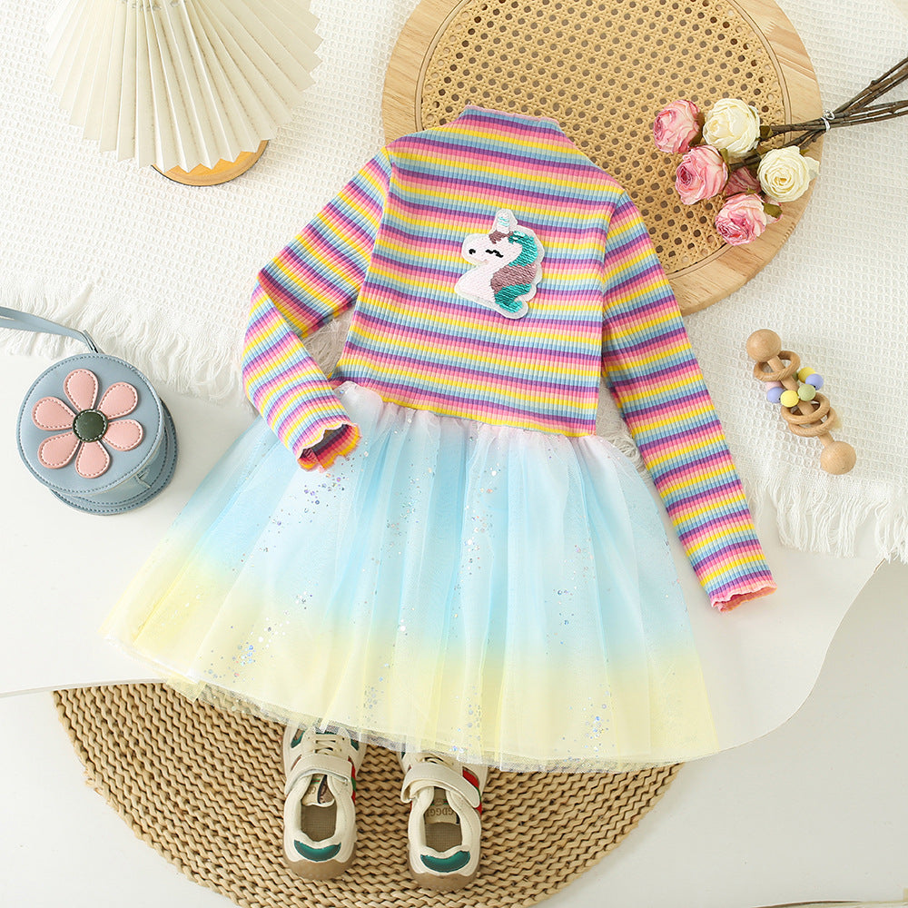 Simala díszítésű ruha