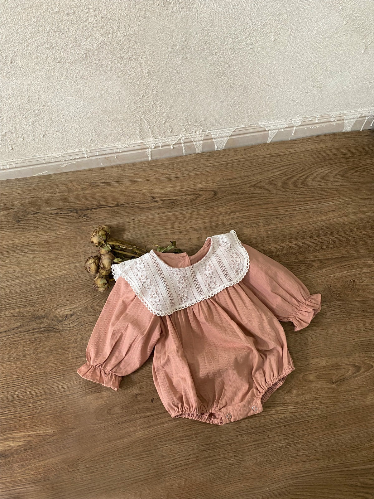 Grasia részletes body rózsaszín