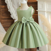 Ruha Astyla részletekkel Zöld