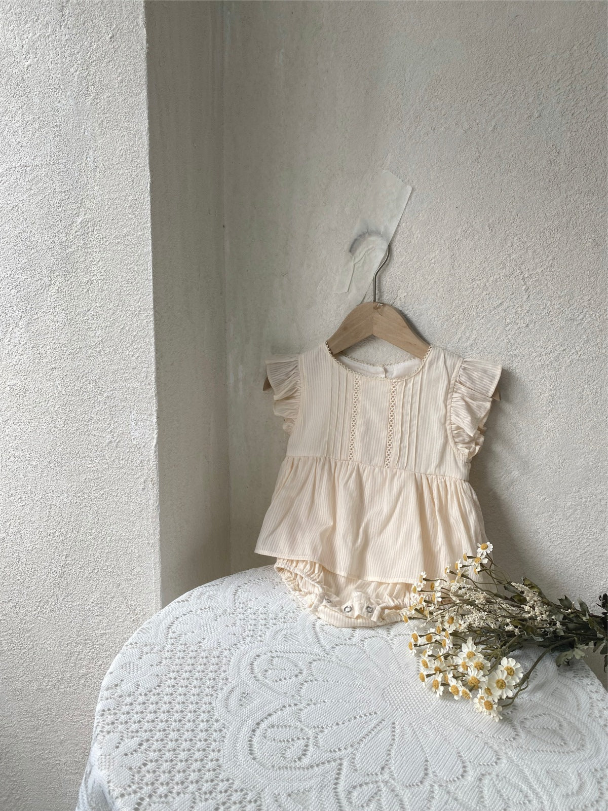 Avla részletes body krémszínű