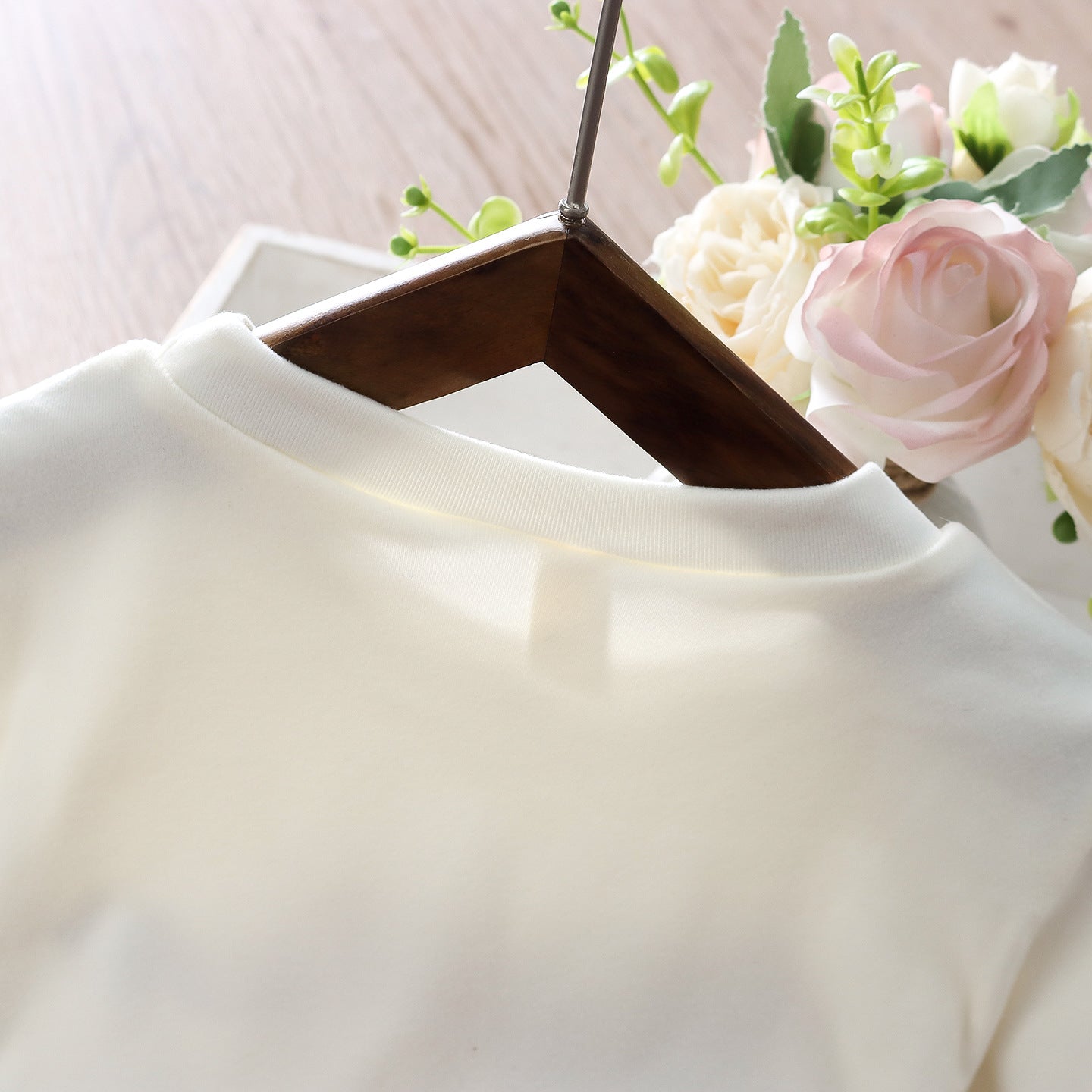 Rochie cu detalii Flawe Roz