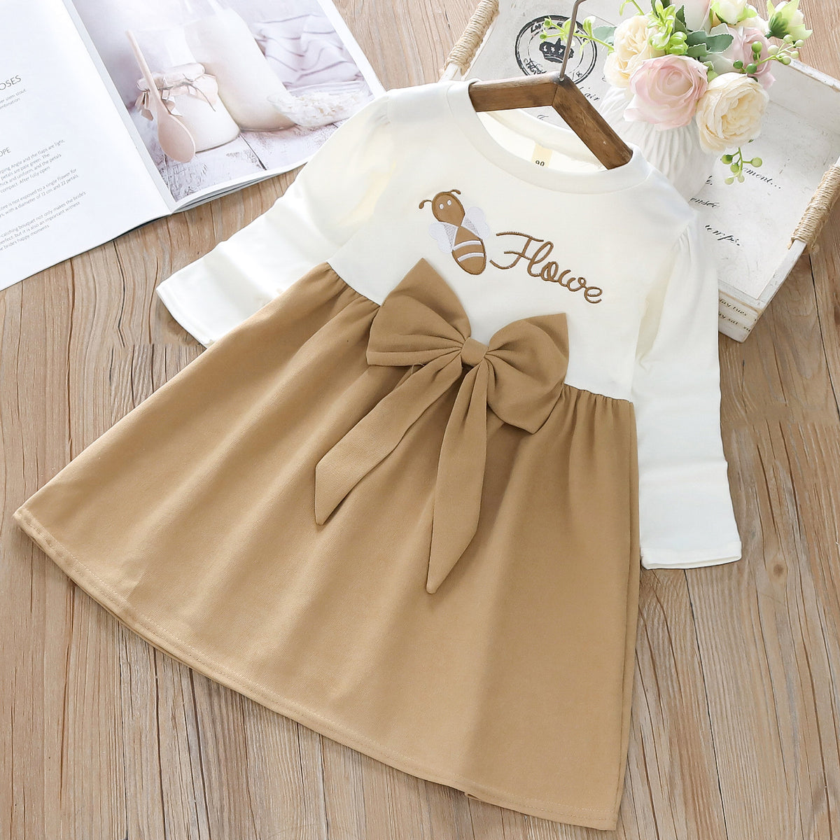 Ruha Flawe barna részletekkel