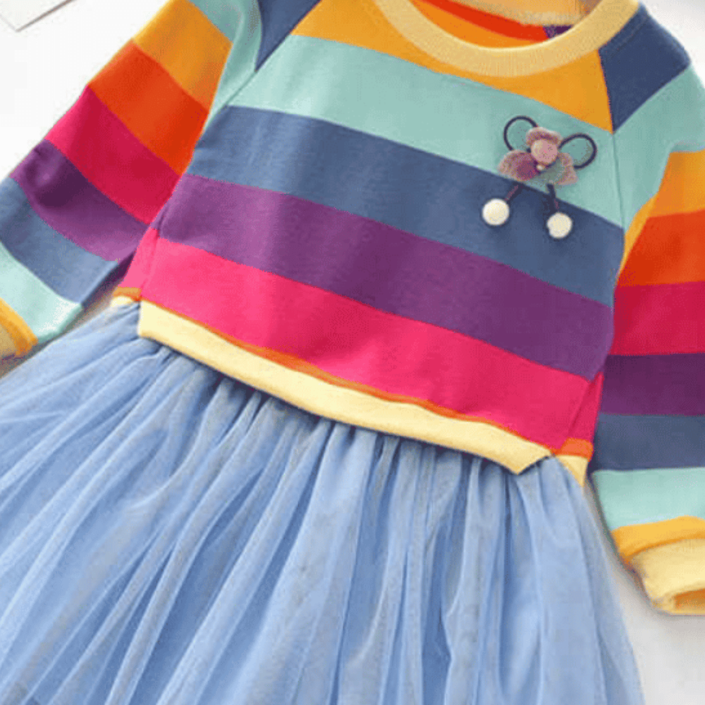 Nola ruha részletekkel