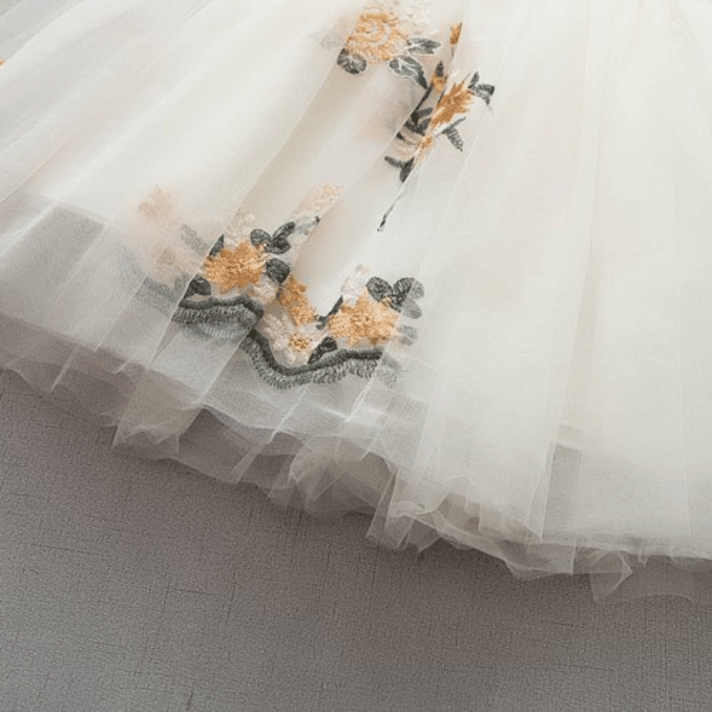 Rochie részletesen Saraita Crem