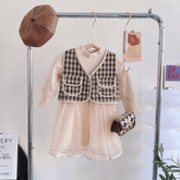 Prilia részletekkel díszített ruha