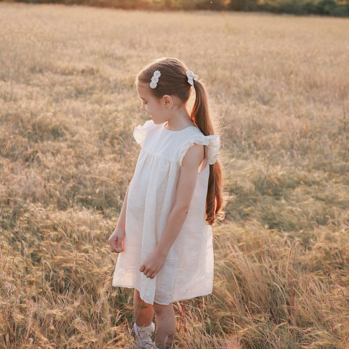 Merve krémszínű ruha