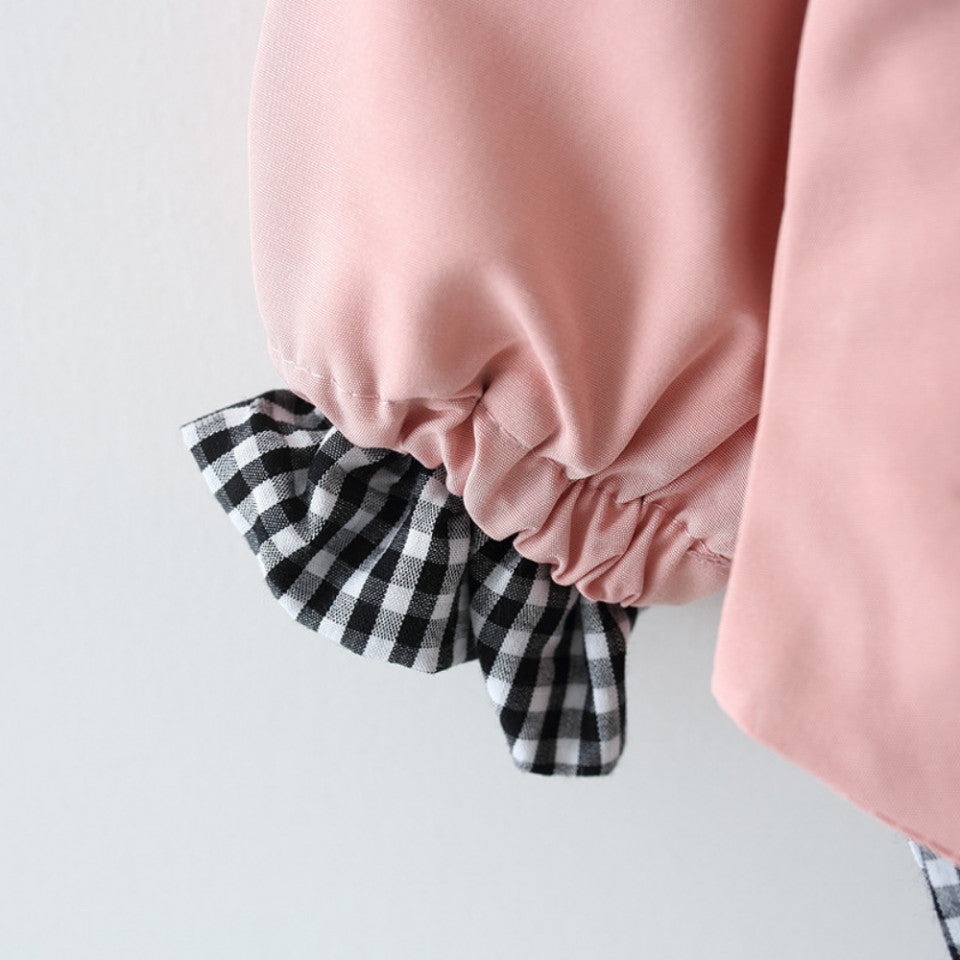 Reiza részletekkel díszített dzseki