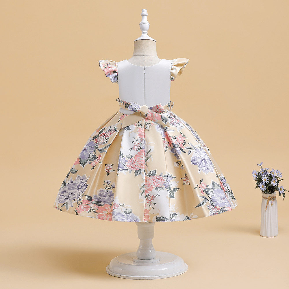 Rochie elegáns a részletekkel Remara