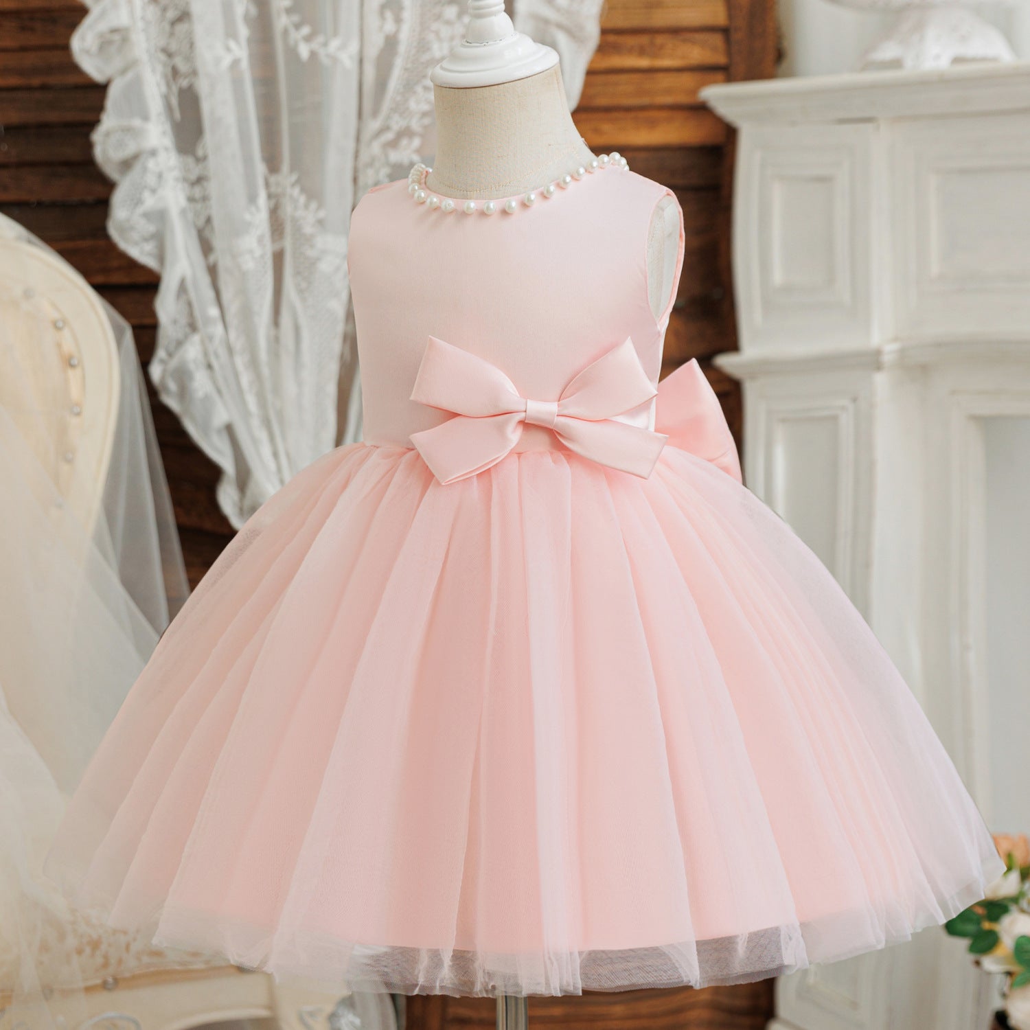 Rochie cu detalii Oriel Roz