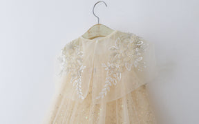 Rochie cu detalii Soriel Crem