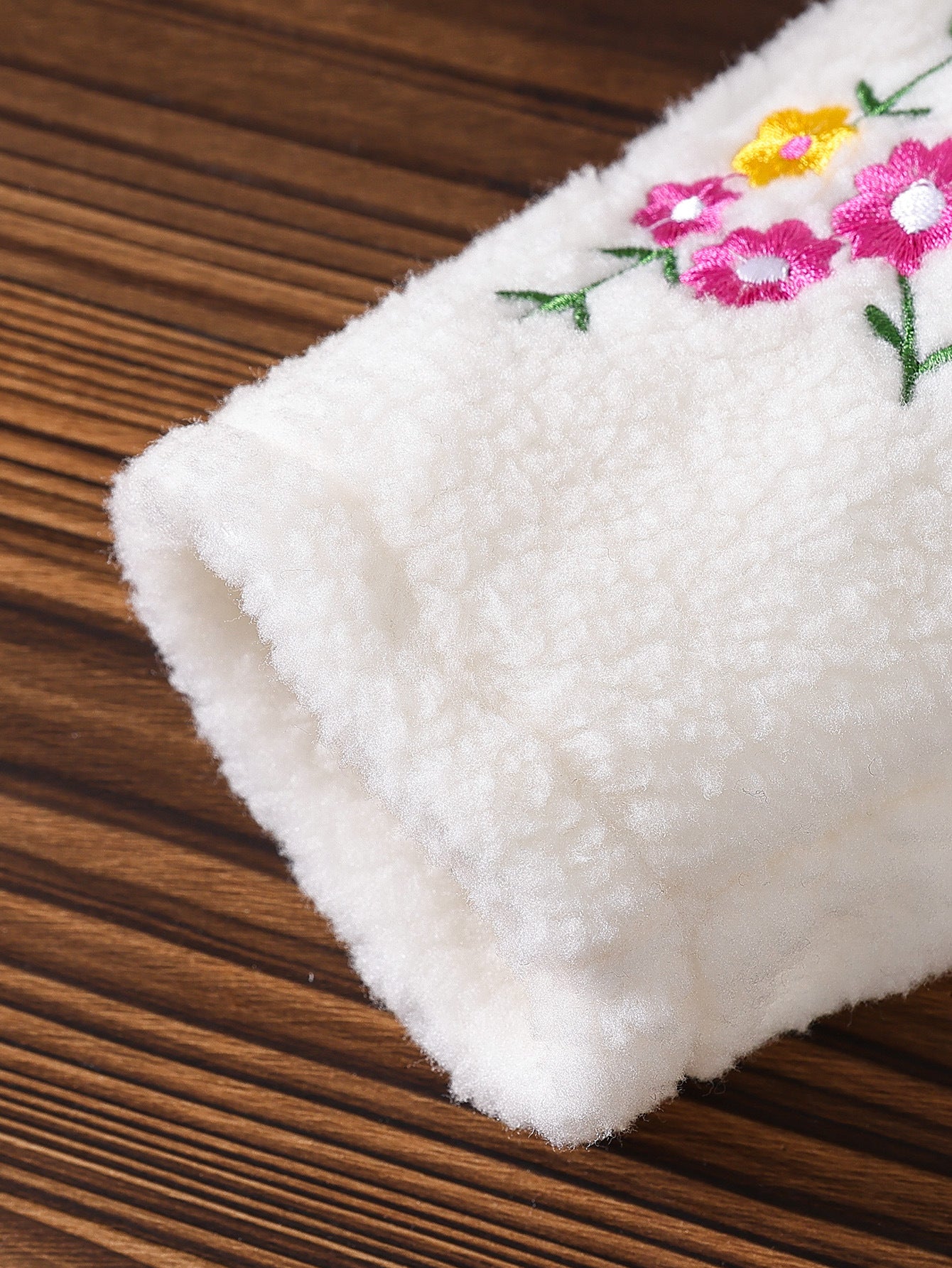 Set din doua piese Avalina