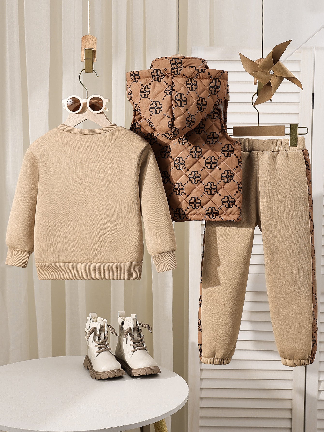 Set din trei piese Liras Maro