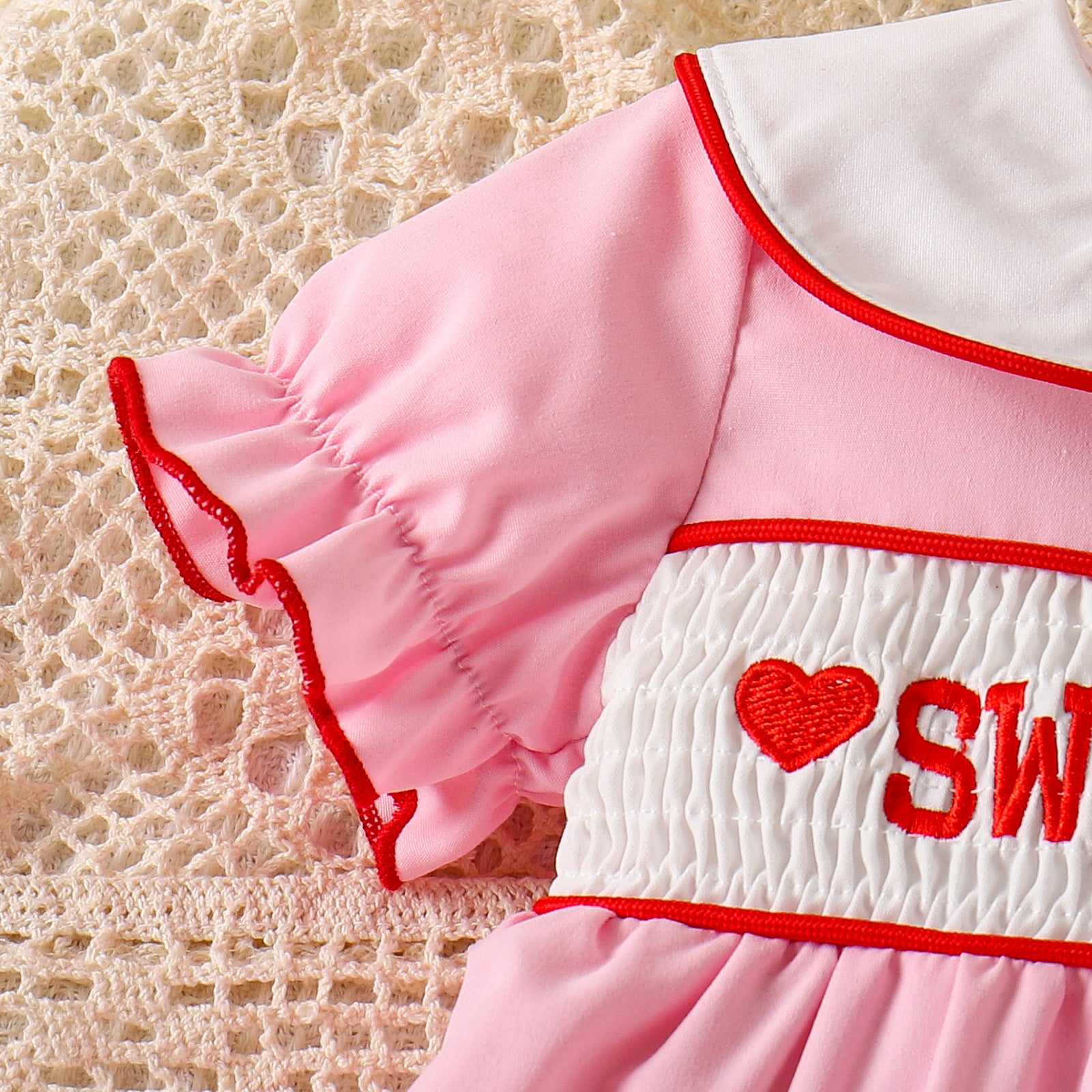 Rochie Joesra Rose részletekkel