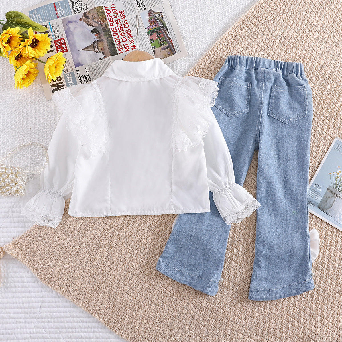 Állítsa be a din doua piese Anaria