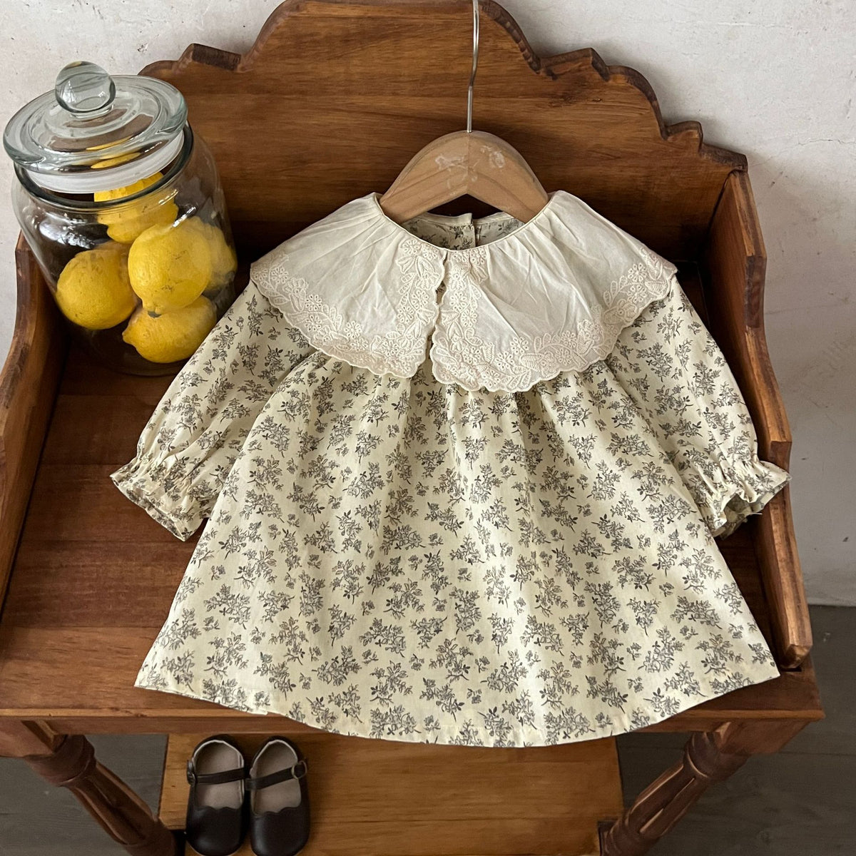 Rochie cu detalii Ukamy Crem