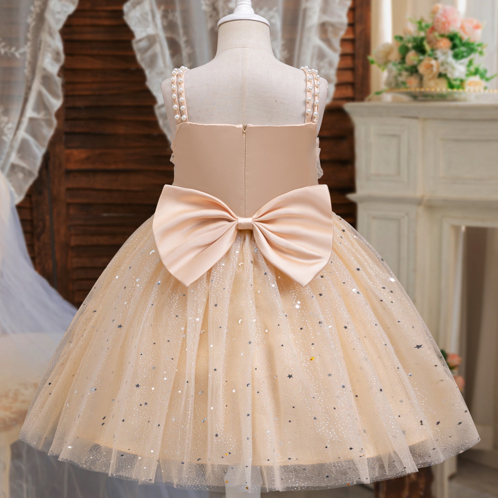 Rochie cu detalii Lunara Crem