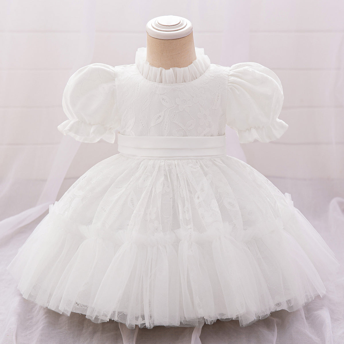 Rochie cu detalii Mereya Alb
